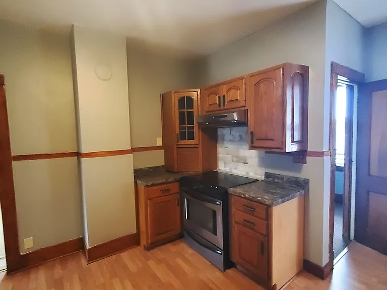 1610 Osborne St #2-R — Photo 6