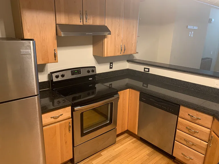 2105 N Charles St #1 — Photo 5