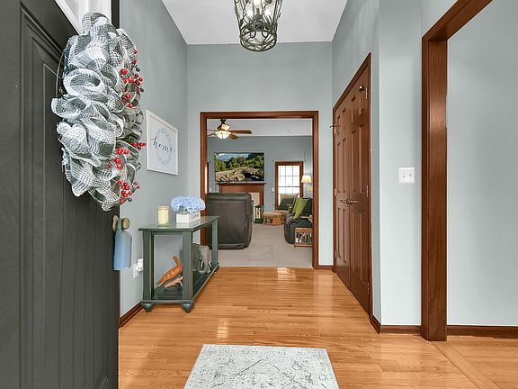 2nd image of 2523 W Fair Ave