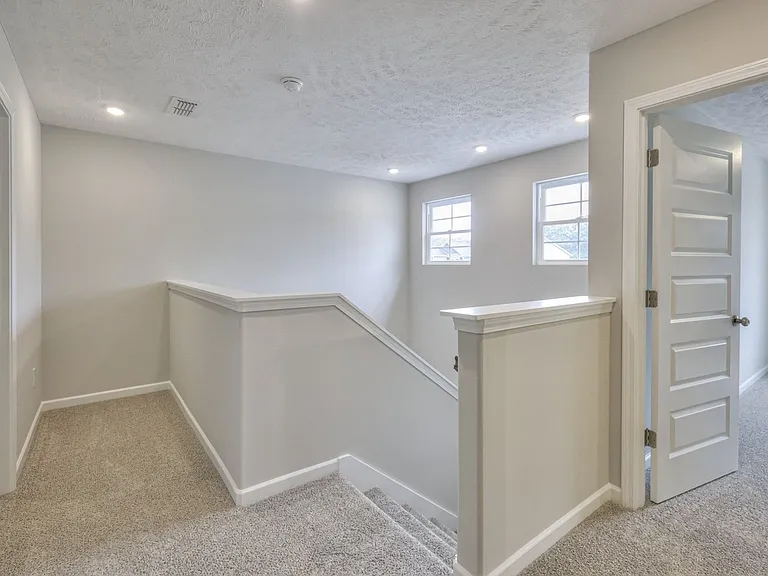 113 Creek Wood Rd — Photo 25