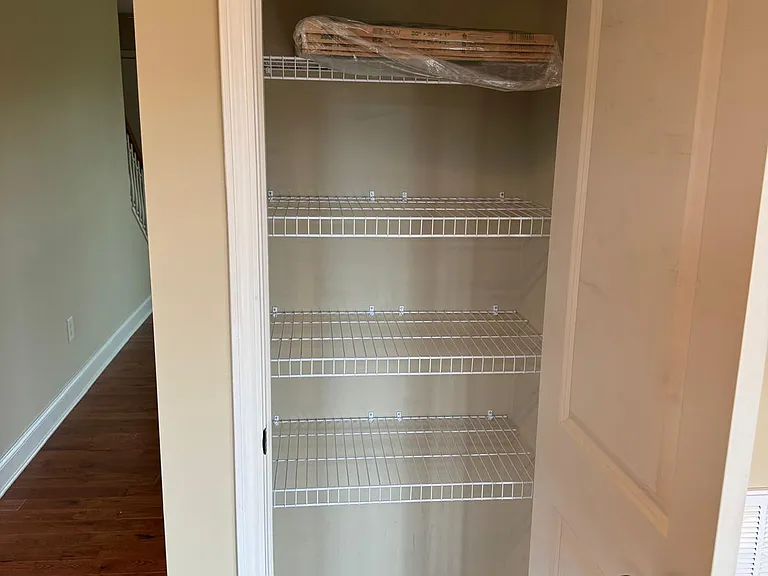 610 Grays Pointe Ct — Photo 11