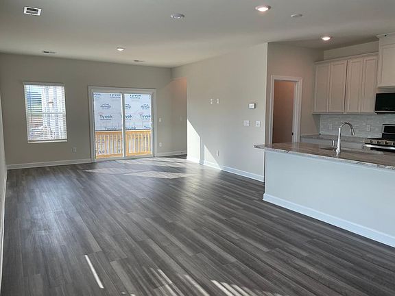 Kitchen / family room
