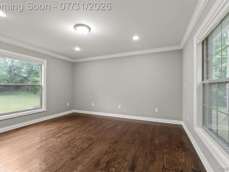 1592 Lone Pine Rd — Photo 11