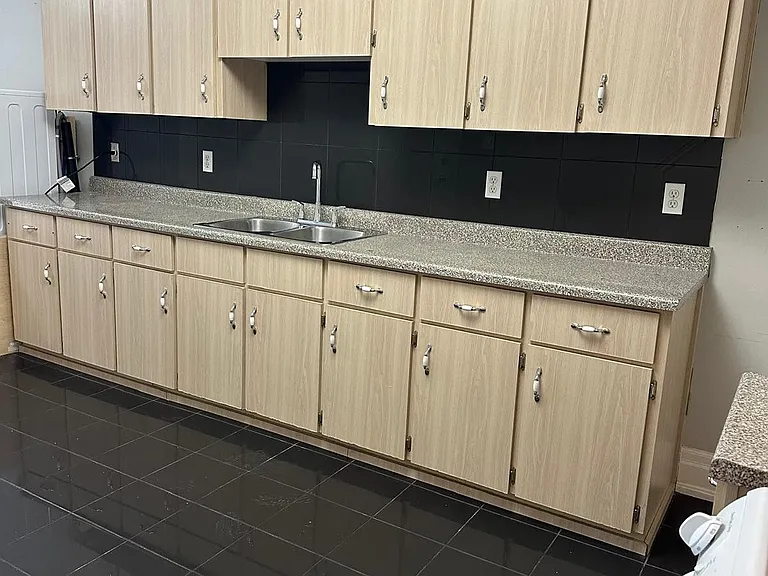 378 College St #2 — Photo 9