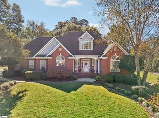 102 Lockmere Ct, Easley, SC 29642