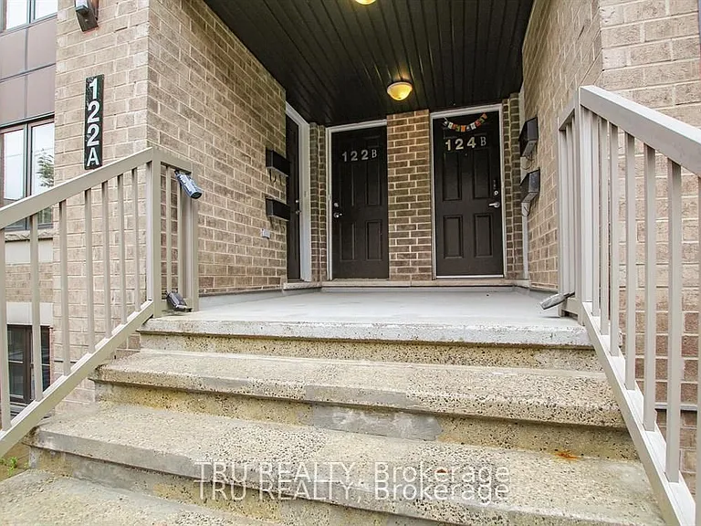 122 Lindenshade Dr #19 — Photo 3