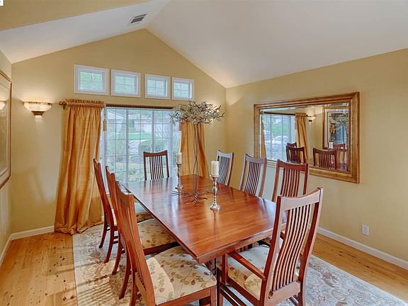 3rd image of 849 Madeira Dr