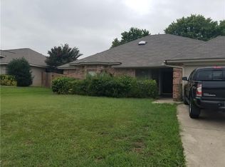 1507 Lincoln Dr, Mansfield, TX 76063