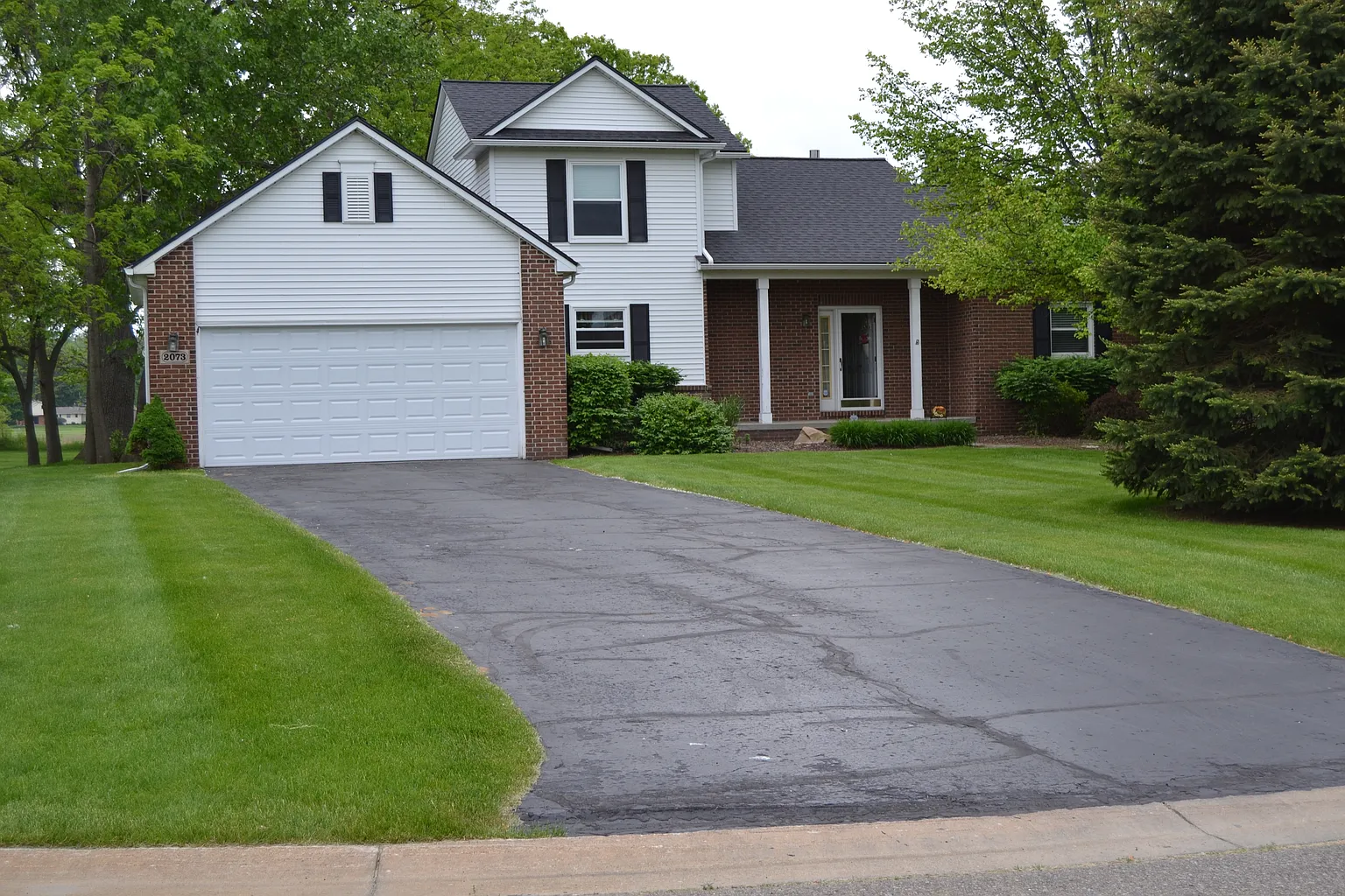 2073 Ore Creek Ln photo 1