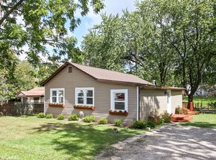 41739 N Circle Dr, Antioch, IL 60002