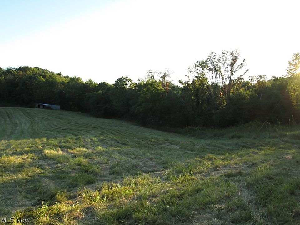 2nd image of Iowa Rd