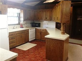 5th image of 125 Glenwood Ave