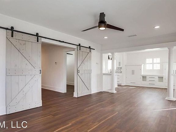 3rd image of 3785 Mississippi House