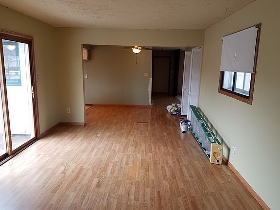 4th image of 1207 S Buffalo
