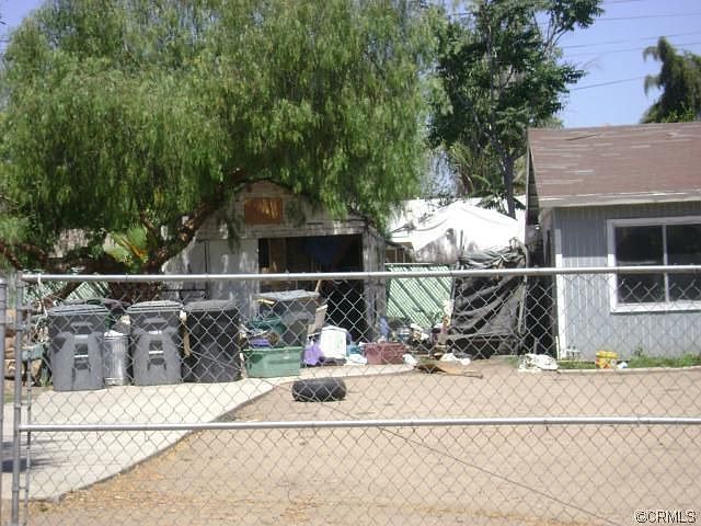2nd image of 33079 Churchill St