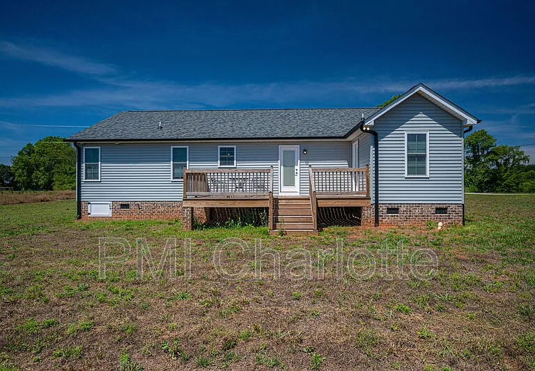 2128 Chatfield Rd — Photo 31