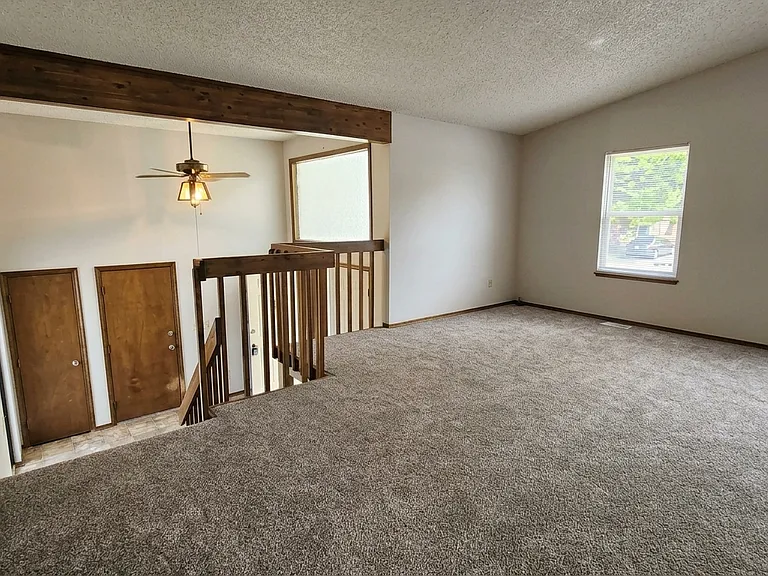 5060 Horseshoe Bnd — Photo 4