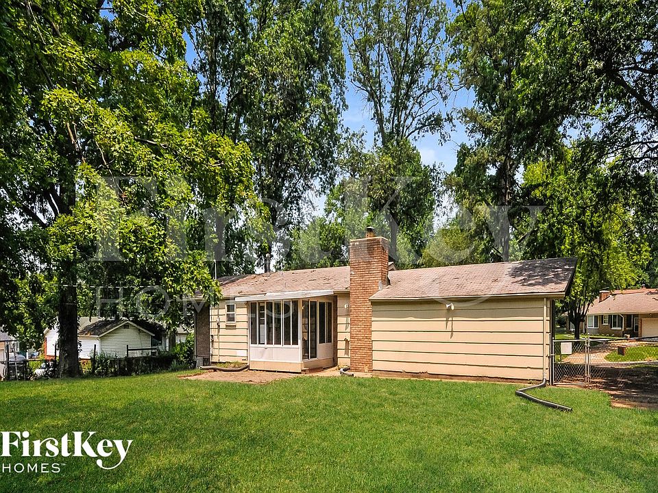 1st image of 14 Rolling Hills Dr