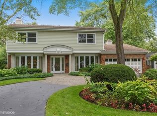 216 Lockerbie Ln, Wilmette, IL 60091