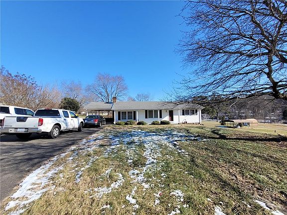 3rd image of 227 Gwyn Ave