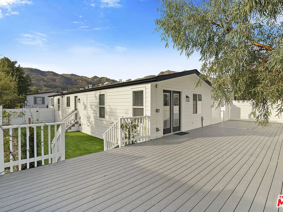 30473 Mulholland Hwy #109
