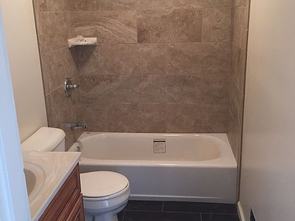4th image of 1410 West Ave