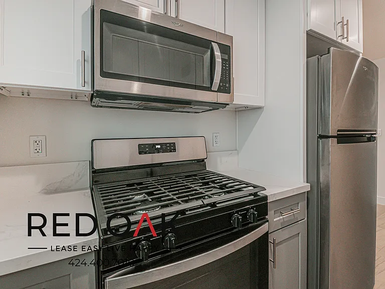 120 S Oxford Ave #8 — Photo 19