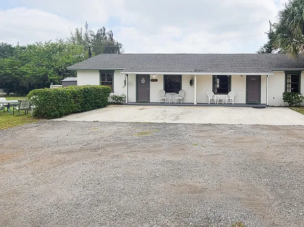 4647 Marguerita Street, West Palm Beach, FL 33417