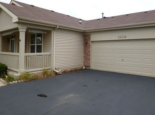 21506 Wolf Lake Way, Crest Hill, IL 60403