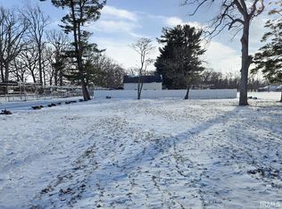 1615 Mitchell Dr, Rochester, IN 46975