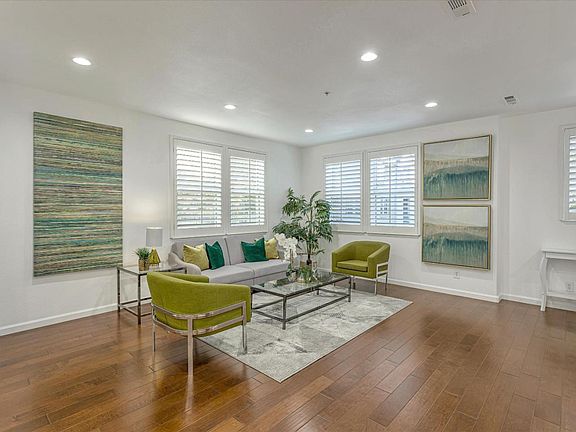 2nd image of 2577 Heron Ct