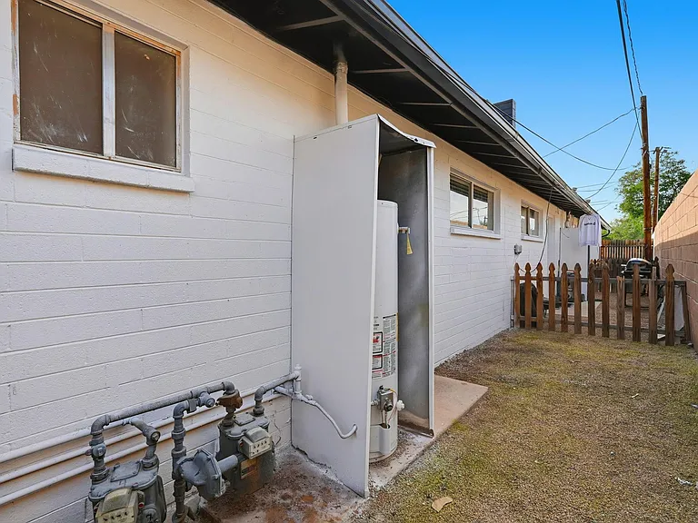 4329 N Longview Ave #2 — Photo 12