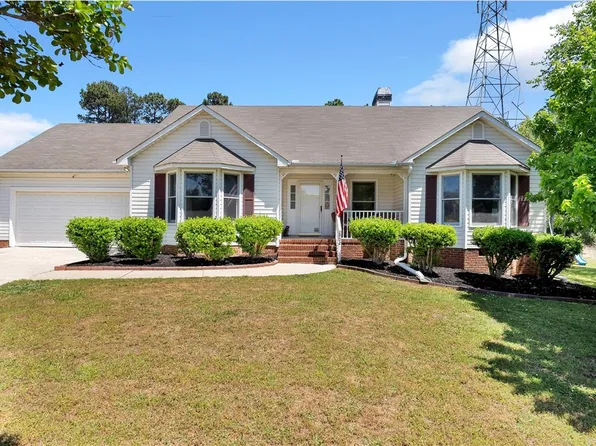 302 Foxfire Dr, Simpsonville, SC 29680