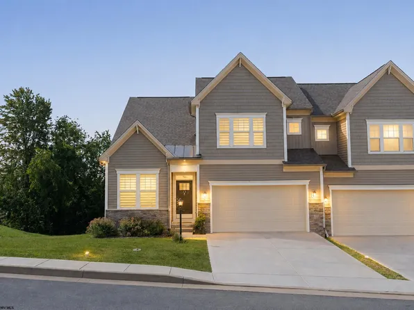 72 Bedford Ct, Bridgeport, WV 26330