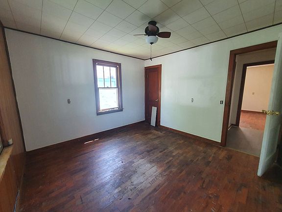 5th image of 1411 Leroy St