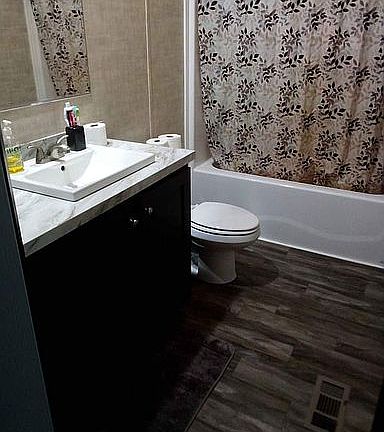 5th image of 107 Carolina Ln