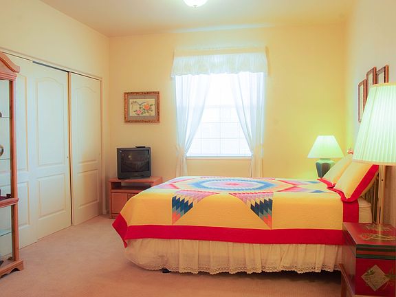 Second bedroom