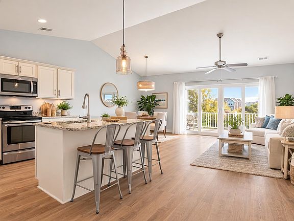 2nd image of 100 Villa Mar Dr. #B-3