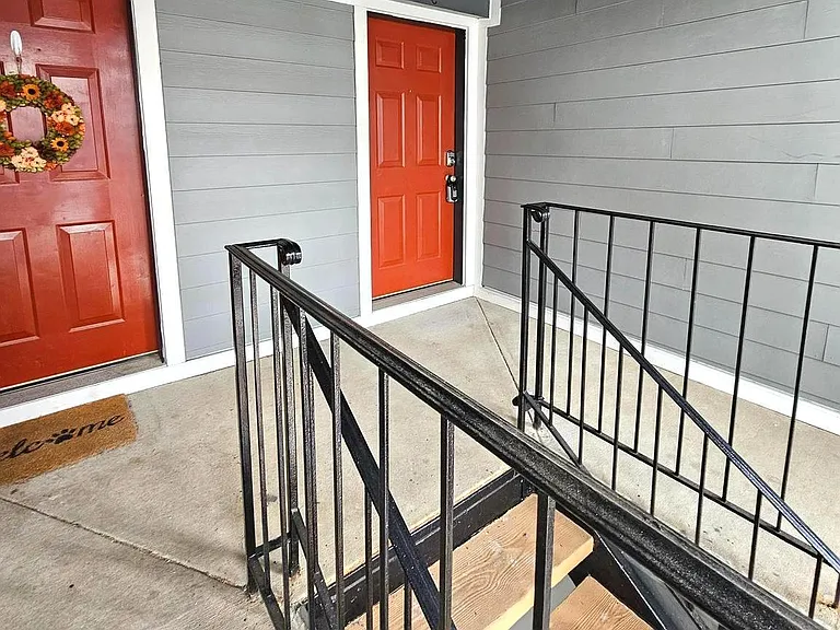 7009 Birkenhead Pl #8C — Photo 30