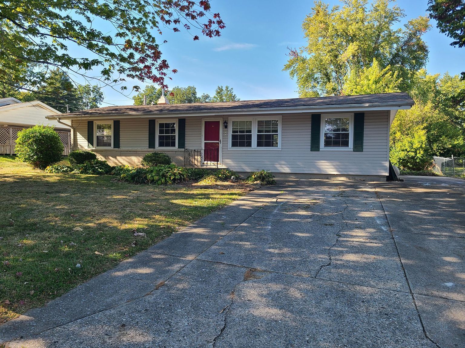 8 Lynwood Dr, Washington, IN 47501 Zillow