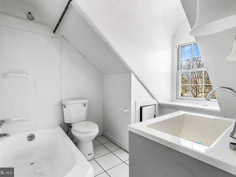 4908 Germantown Ave #9 — Photo 6