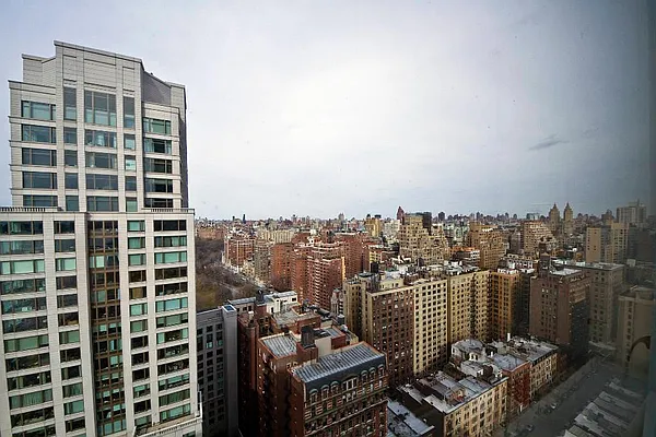 Rented by Keller Williams NYC | media 47