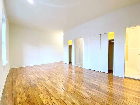 Rented by Manhattan Spaces | media 2