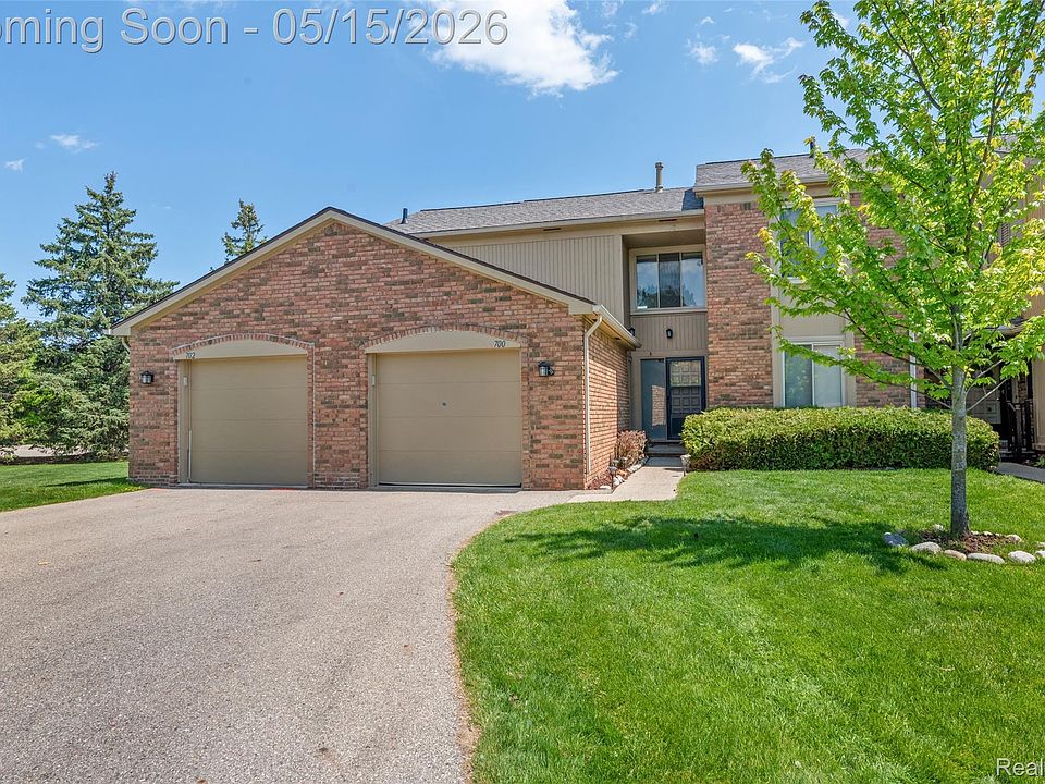 1st image of 700 Tennyson