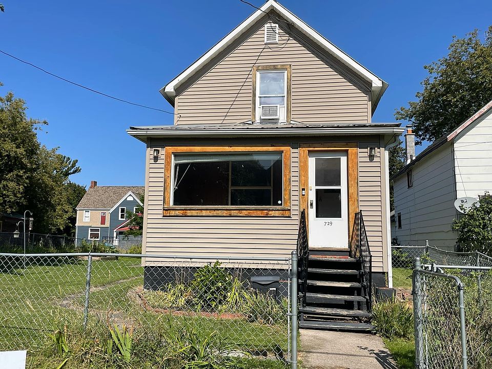 1st image of 719 E Spruce St