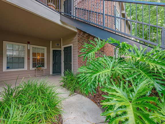 3rd image of 10000 GATE Parkway N #418