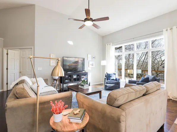 7400 Willow Ln, Minneapolis, MN 55444