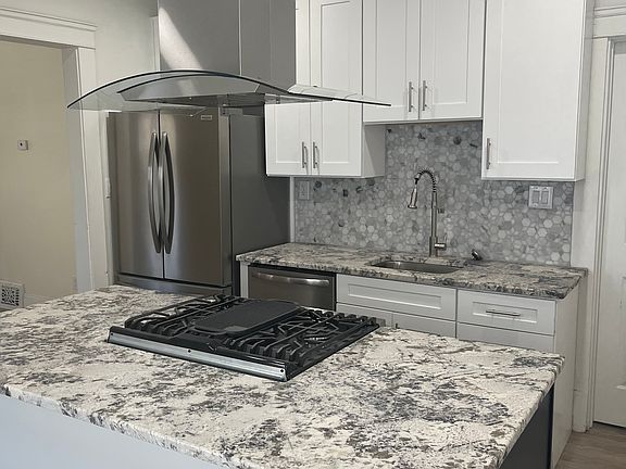 4th image of 2614 E 124th St #1