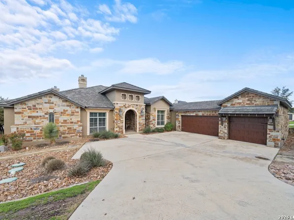 538 Oak Shores Drive, Canyon Lake, TX 78133