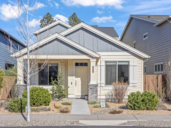 61054 SE Sydney Harbor Dr, Bend, OR 97702